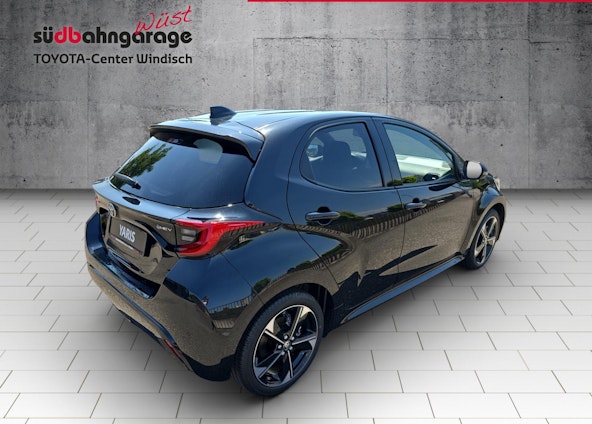 Vehicle image 12 Vehicle image 12