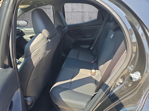 Vehicle image 9 Vehicle image 9