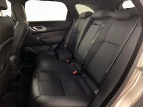 https://vehicle.imgix.net/3926736/ed0f9f97-629e-45c2-95e4-cc99a336c7ff.jpg