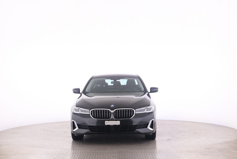 Vehicle image BMW 5 SERIES
