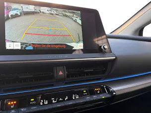 Toyota Prius 2.0 Plug-In-Hybrid Style