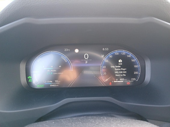 Vehicle image 14