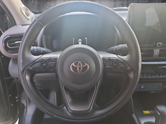 Vehicle image 5 Vehicle image 5