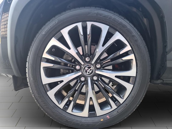 Vehicle image 14 Vehicle image 14