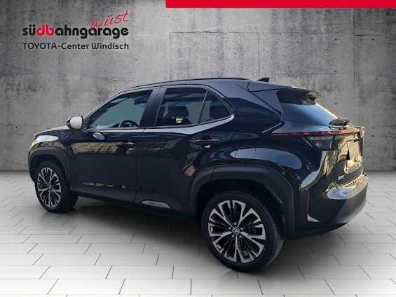 Vehicle image 11