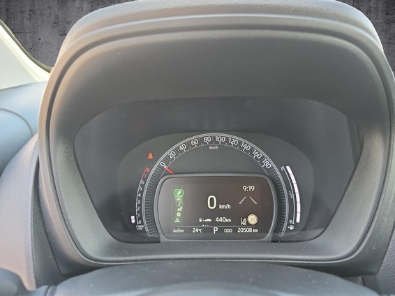 Vehicle image 6 Vehicle image 6