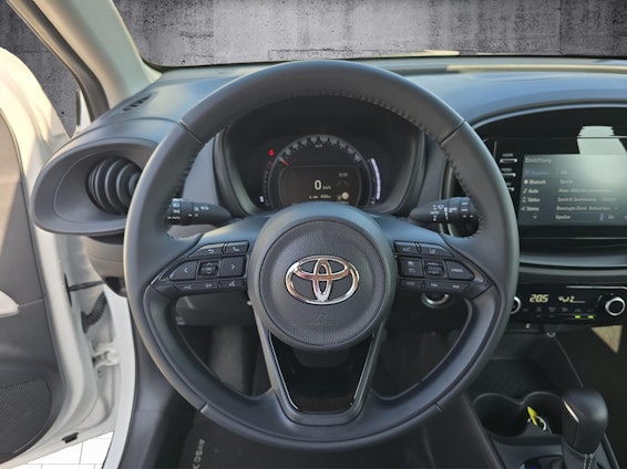 Vehicle image 5 Vehicle image 5