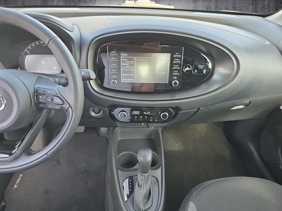 Vehicle image 7 Vehicle image 7