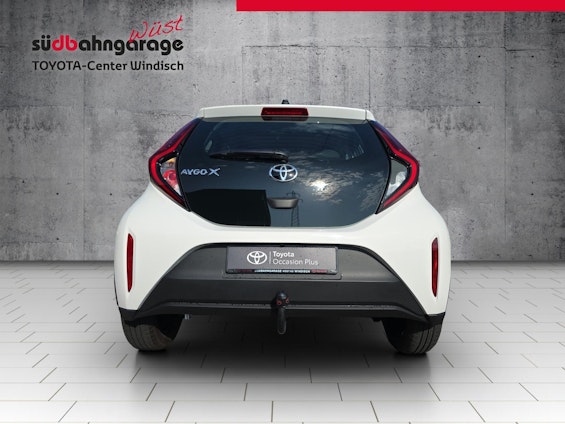 Vehicle image 13 Vehicle image 13