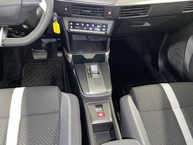 Opel Frontera 1.2 T HEV 145 GS