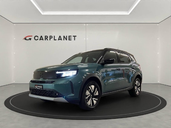 First vehicle image