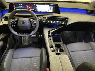 Peugeot 5008 1.6 PHEV GT