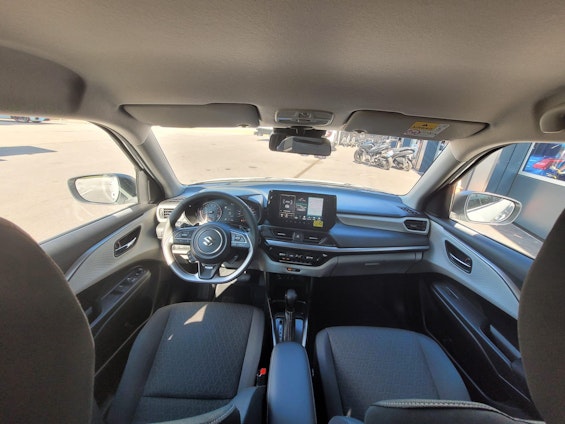 Vehicle image 5 Vehicle image 5