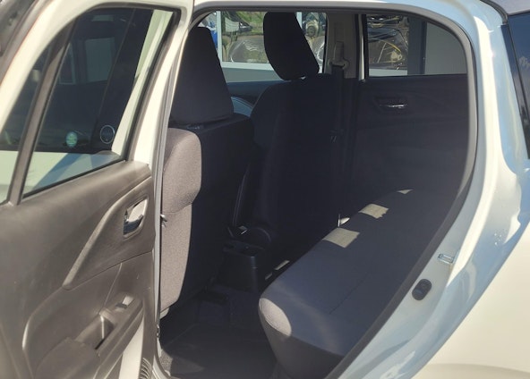 Vehicle image 7 Vehicle image 7