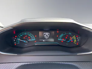 Peugeot 208 1.2 Hybrid Style