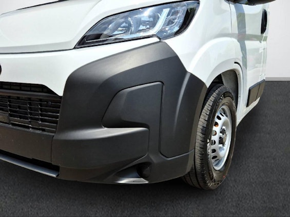 Vehicle image 11 Vehicle image 11