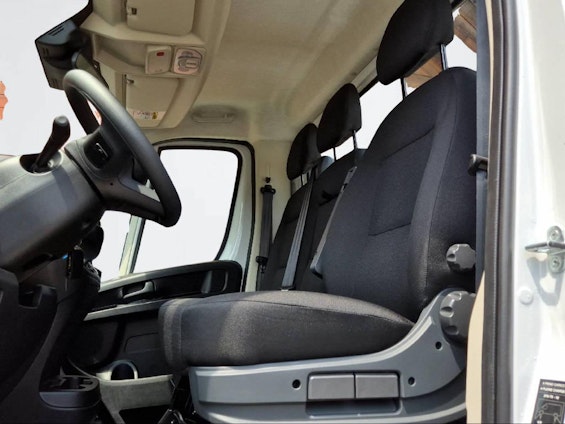 Vehicle image 7 Vehicle image 7