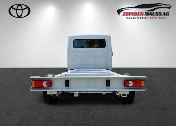 Vehicle image 4 Vehicle image 4