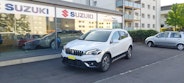 First vehicle image