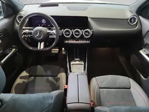 Mercedes-Benz GLA 250 4Matic 8G-DCT Swiss Star