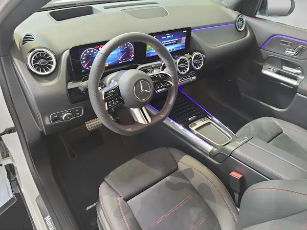 Mercedes-Benz GLA 250 4Matic 8G-DCT Swiss Star