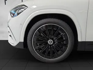 Mercedes-Benz GLA 250 4Matic 8G-DCT Swiss Star
