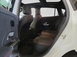 Mercedes-Benz GLA 250 4Matic 8G-DCT Swiss Star