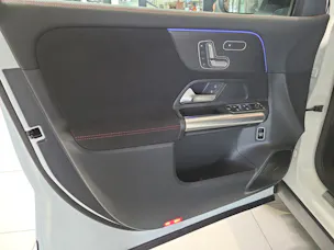 Mercedes-Benz GLA 250 4Matic 8G-DCT Swiss Star