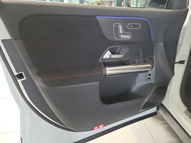 Mercedes-Benz GLA 250 4Matic 8G-DCT Swiss Star