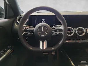 Mercedes-Benz GLA 250 4Matic 8G-DCT Swiss Star