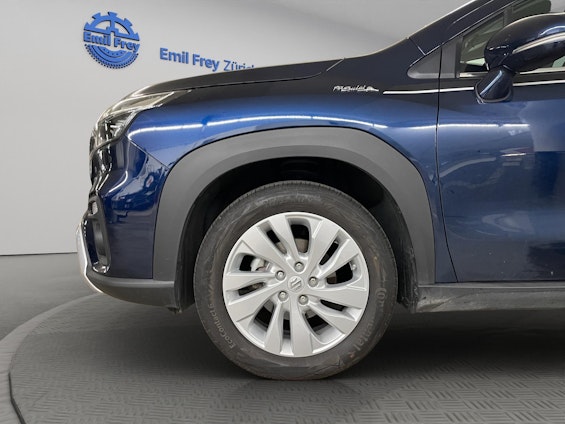 Vehicle image 12