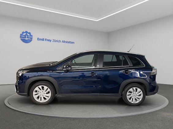 Vehicle image 4