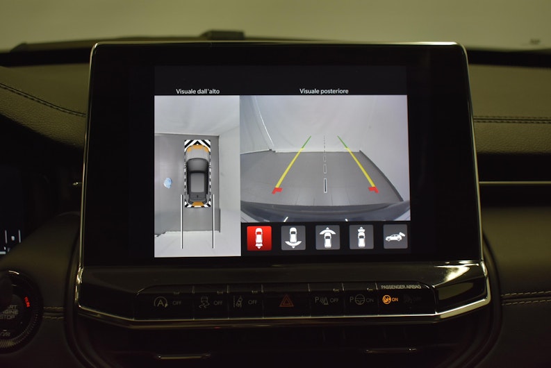 Vehicle image JEEP COMPASS