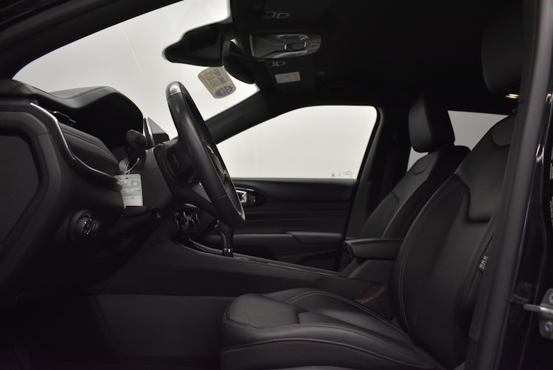 Vehicle image JEEP COMPASS