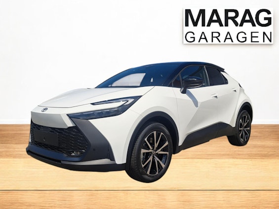 First vehicle image
