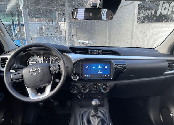 Vehicle image 12 Vehicle image 12