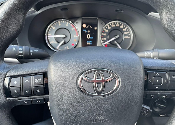 Vehicle image 6 Vehicle image 6