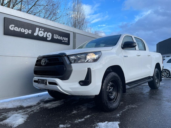 First vehicle image First vehicle image