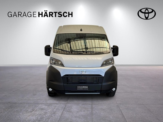 Vehicle image 9 Vehicle image 9