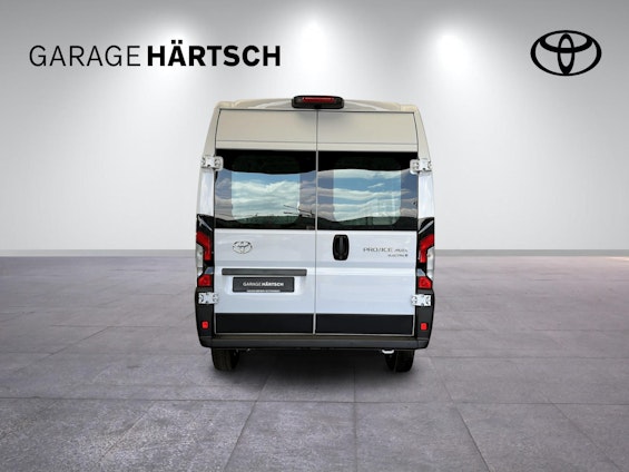 Vehicle image 4 Vehicle image 4