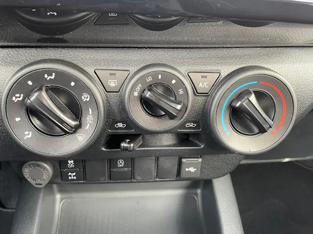 Toyota Hilux Extra Cab.-Pick-up 2.8 D-4D 204 Comfort