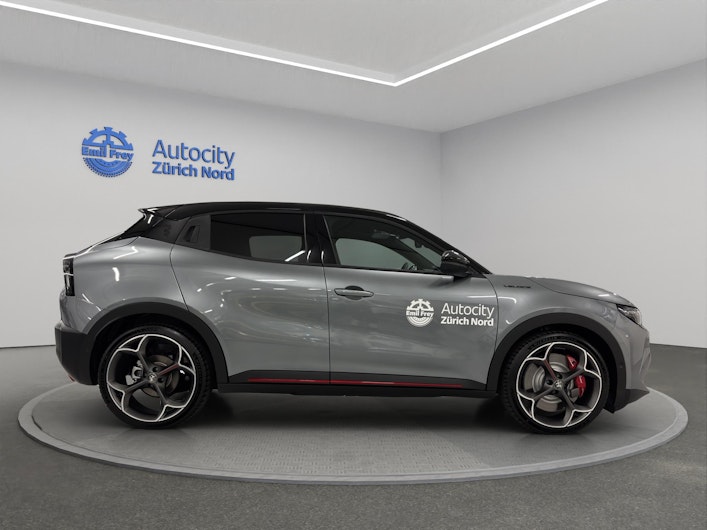 Vehicle image ALFA ROMEO JUNIOR