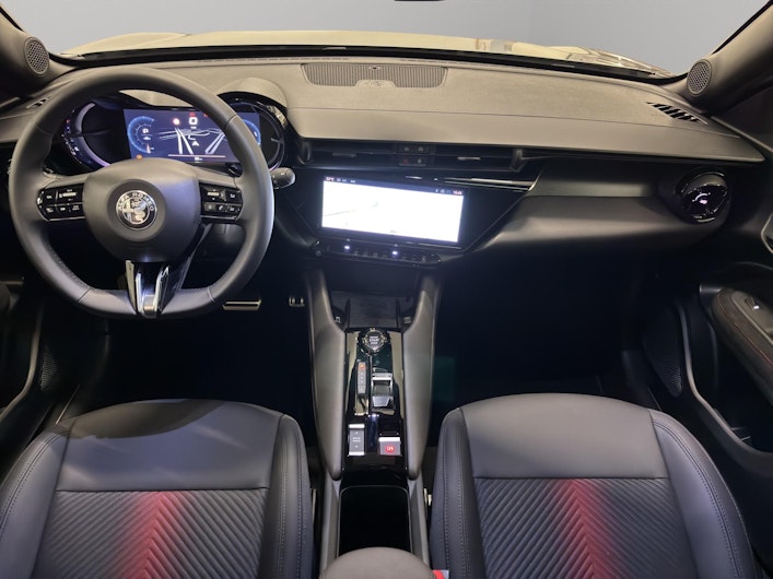 Vehicle image ALFA ROMEO JUNIOR