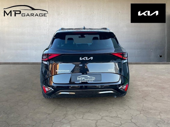 Vehicle image 4 Vehicle image 4