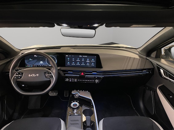 Vehicle image 8 Vehicle image 8