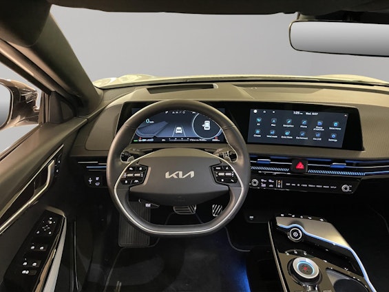 Vehicle image 10 Vehicle image 10