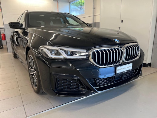 BMW 530d xDrive Touring 0