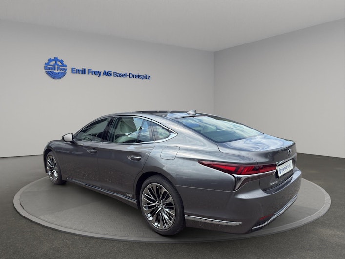 Vehicle image LEXUS LS