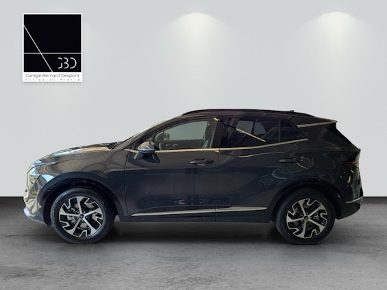 First vehicle image