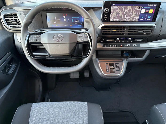 Fahrzeugbild TOYOTA PROACE